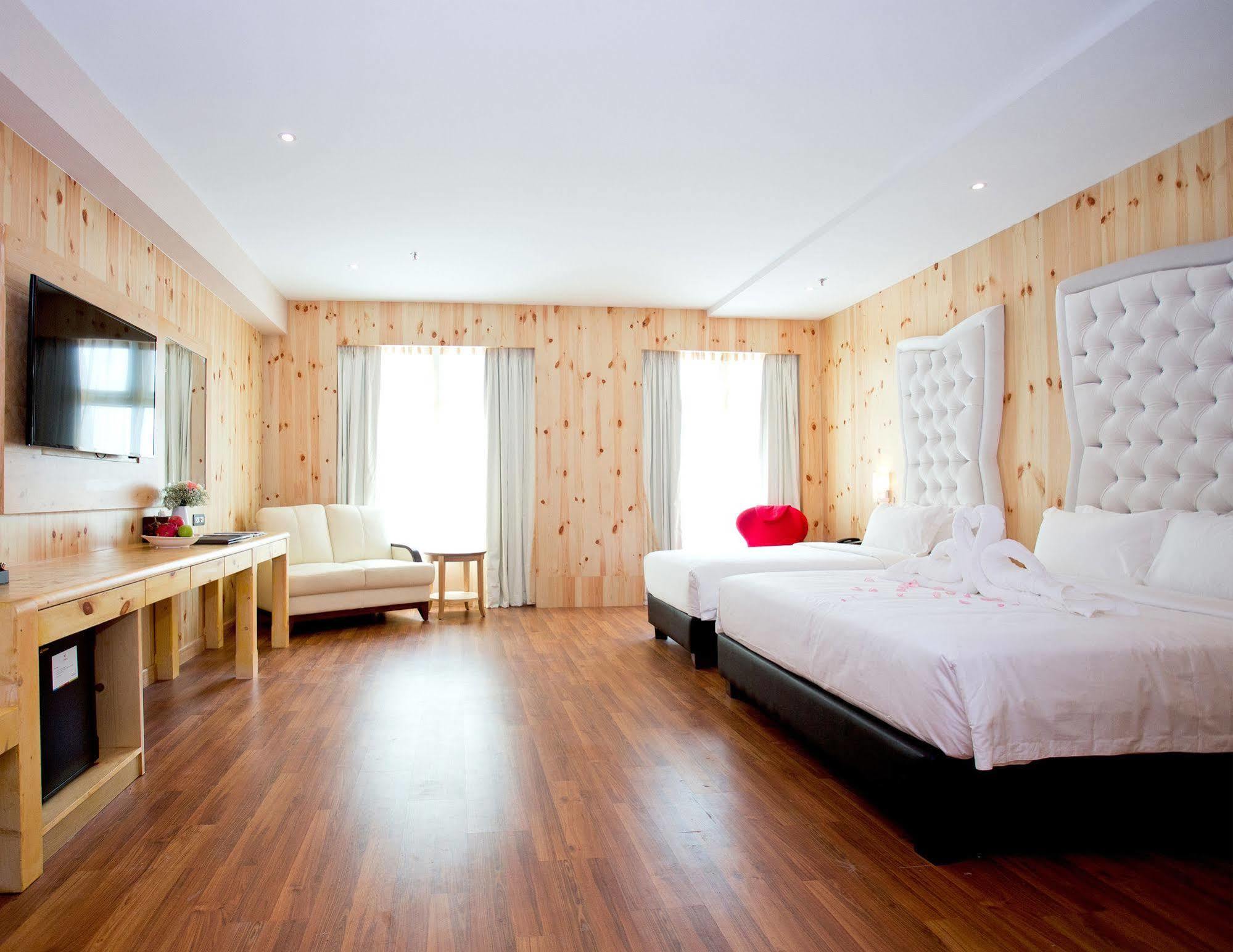 Vouk Suites, Penang 4*